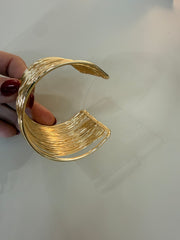 PULSERA DORADA