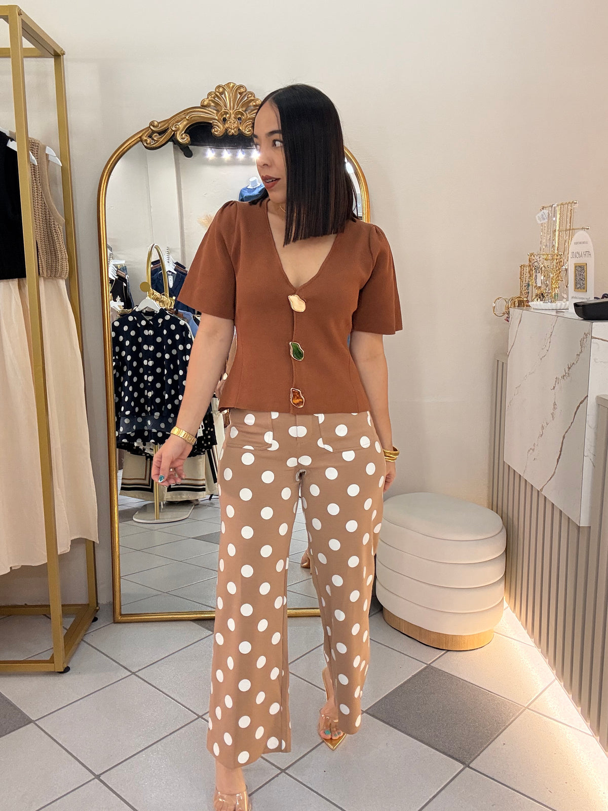 VANE" BROWN TOP