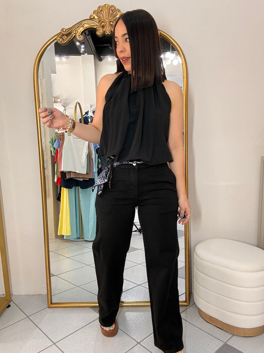 PANTALÓN NEGRO “ DETALLE PAÑUELO