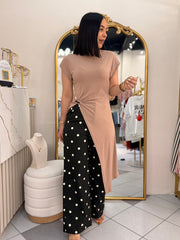 BLUSA CREMA ASIMÉTRICA