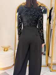 PAOLA¨BLACK JUMPSUIT DETALLES