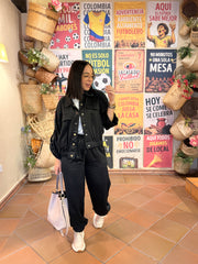 BLACK  TRAVEL SET