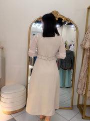 TRAJE CREMA