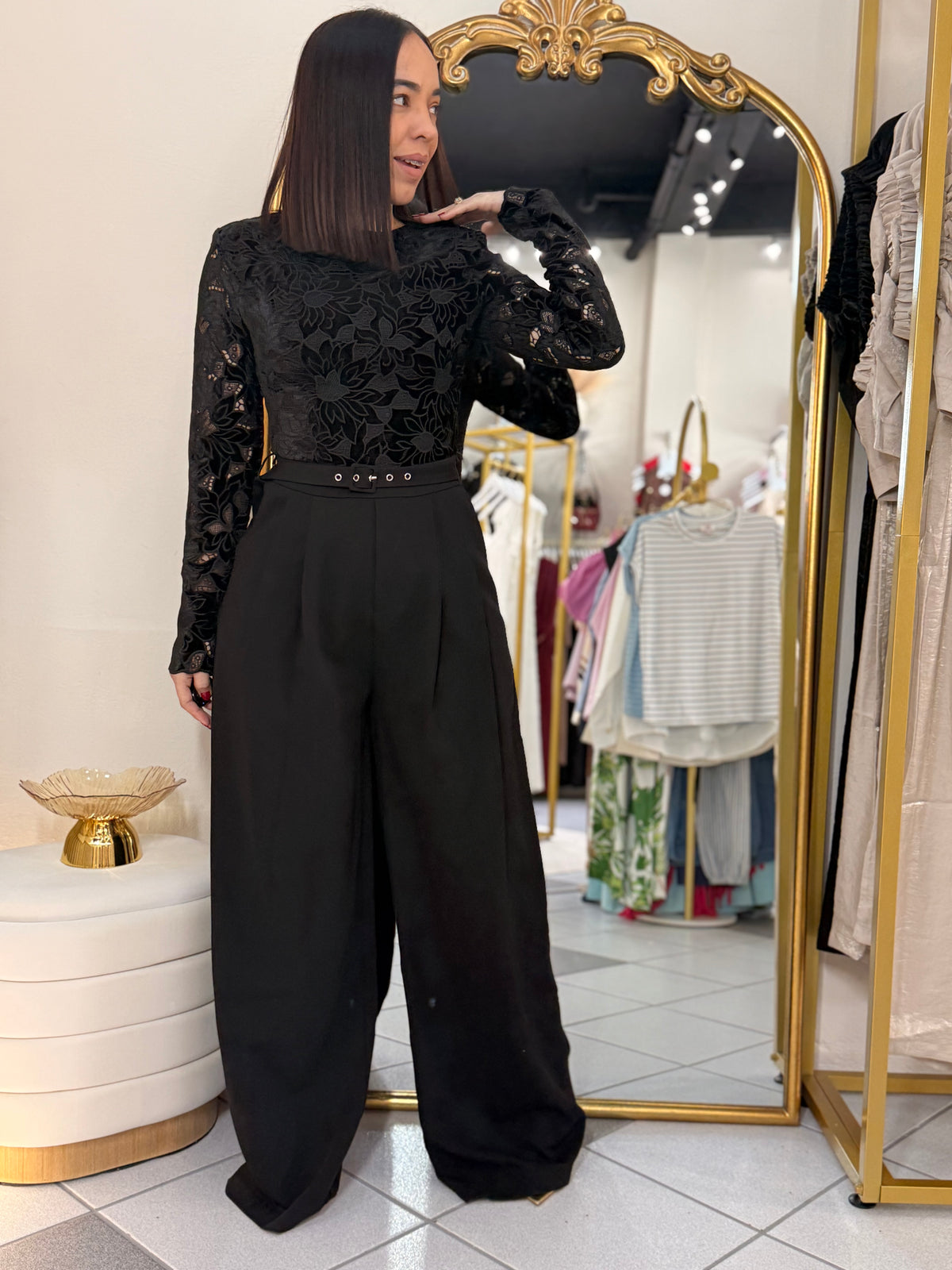 PAOLA¨BLACK JUMPSUIT DETALLES