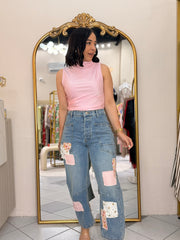 PANTALÓN DENIM DE PARCHOS