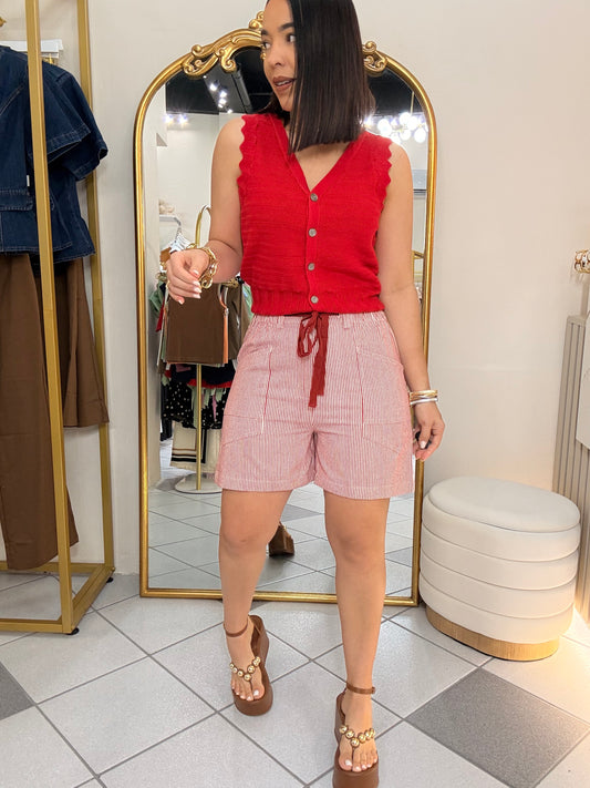 RED BERMUDA SHORT