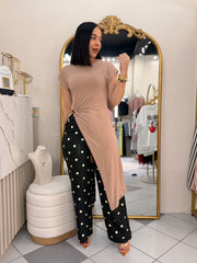 BLUSA CREMA ASIMÉTRICA
