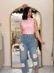 PANTALÓN DENIM DE PARCHOS