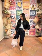 BLACK  TRAVEL SET