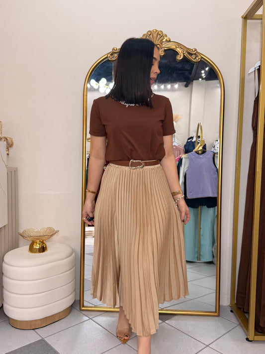 FALDA PLISADA COLOR CHAMPÁN