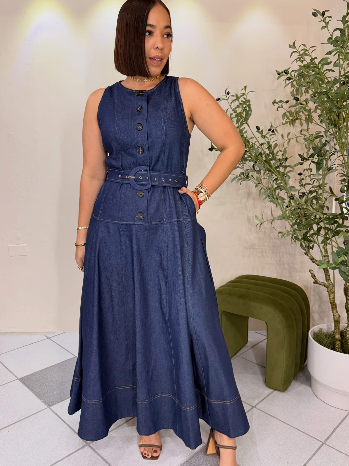 PRE ORDEN AMELIA " DARK DENIM DRESS LLEGA APROX 26 febrero