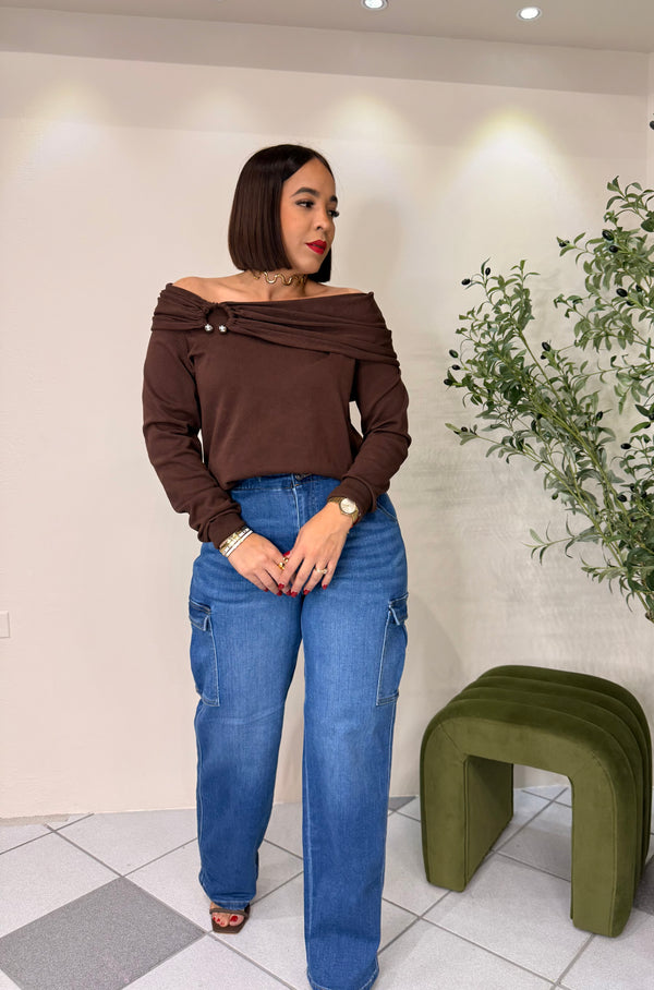 CHOCOLATE SWEATER TOP