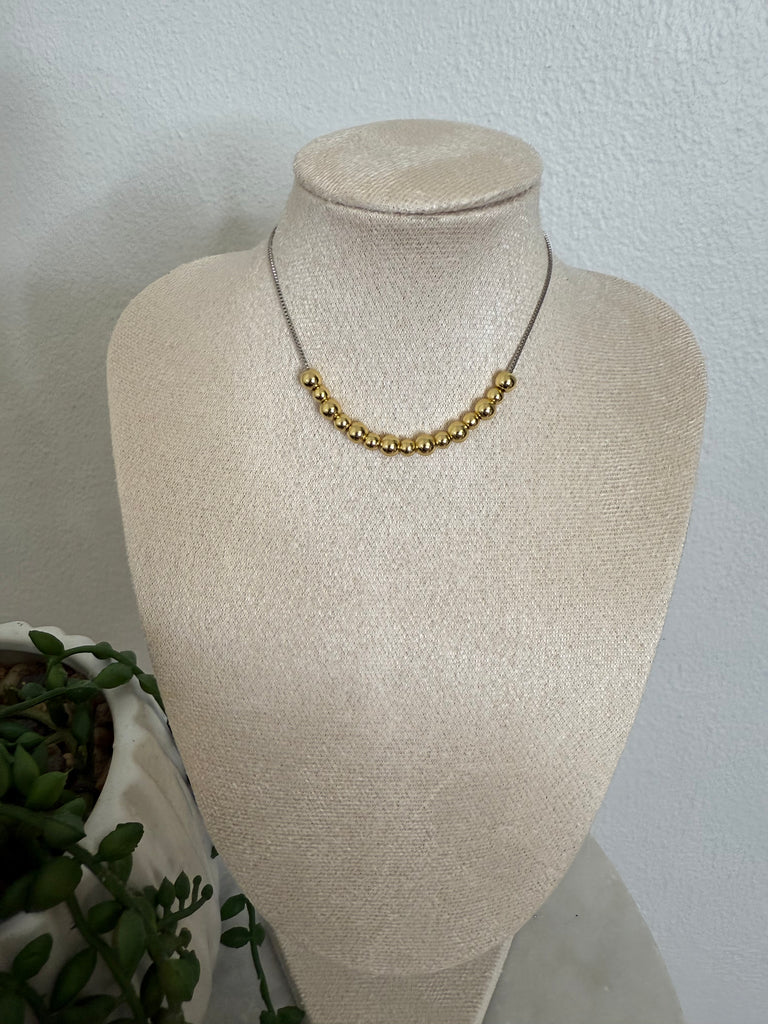 SILVER & GOLD BEADS NECKLACE