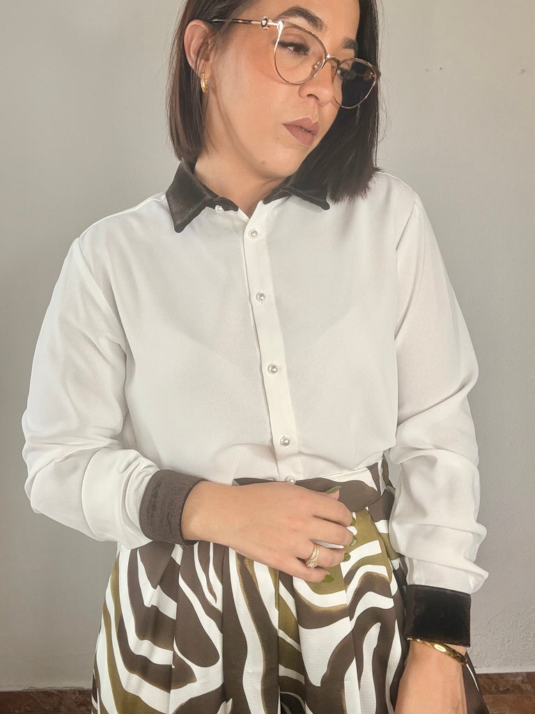 WHITE- DARK BROWN  TOP