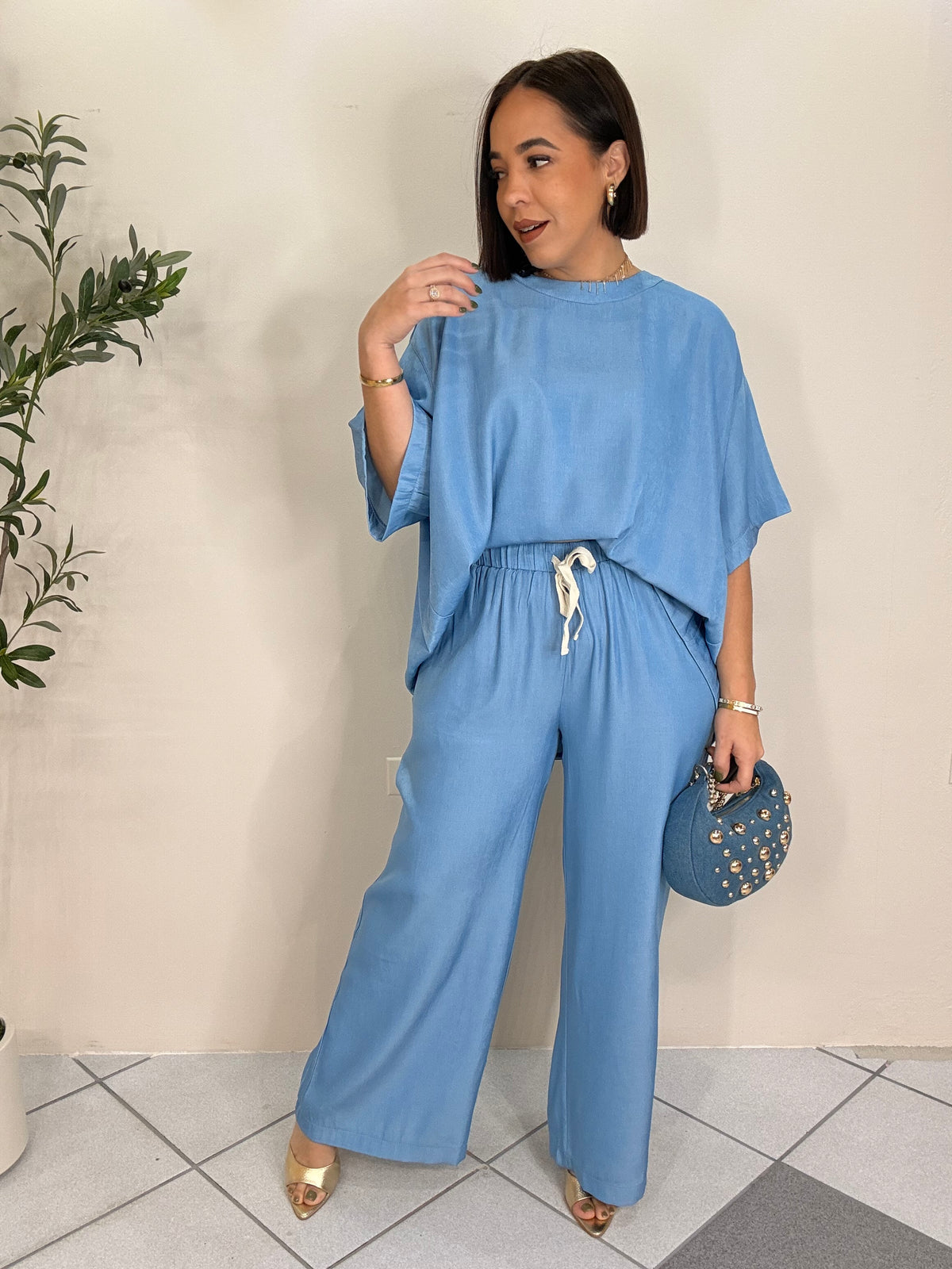 ISABELA" LIGHT BLUE  SET DOS PIEZAS