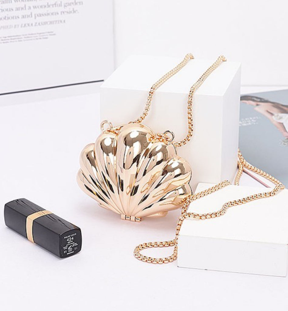SHELL METAL MINI CLUTCH
